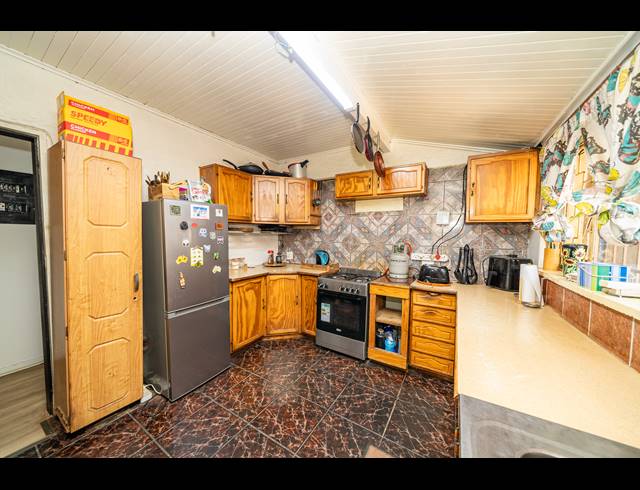 3 BEDROOM FREESTANDING FOR SALE IN MINNEBRON